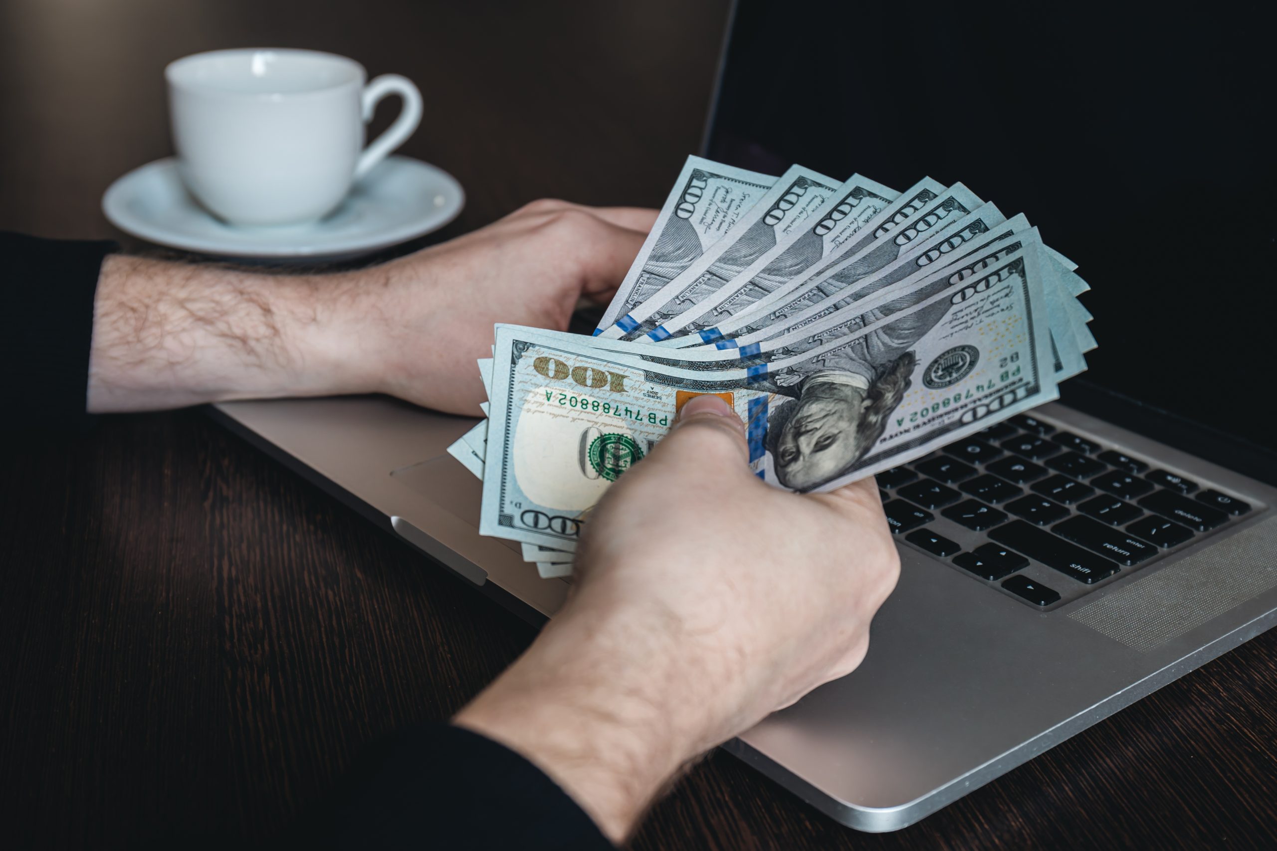 Quanto Ganha um Programador: Descubra os Salários no Mercado de Tecnologia